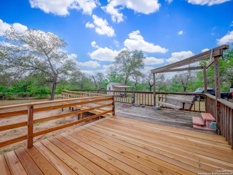 141 County Road 786 Natalia TX 78059