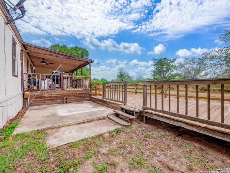 141 County Road 786 Natalia TX 78059