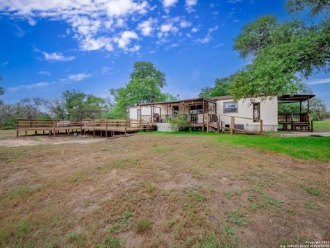 141 County Road 786 Natalia TX 78059
