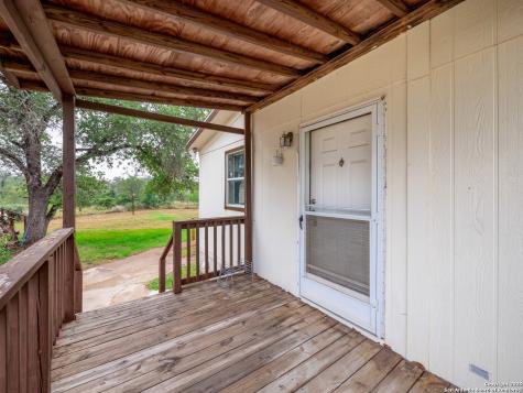 141 County Road 786 Natalia TX 78059