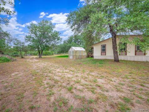 141 County Road 786 Natalia TX 78059