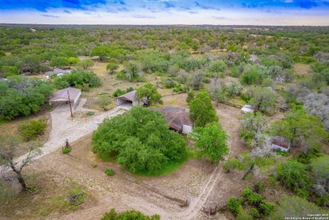 141 County Road 786 Natalia TX 78059