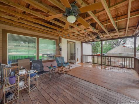 141 County Road 786 Natalia TX 78059