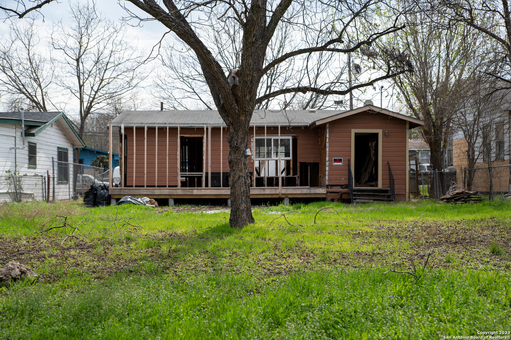 2023 Lamar Street San Antonio TX 78202