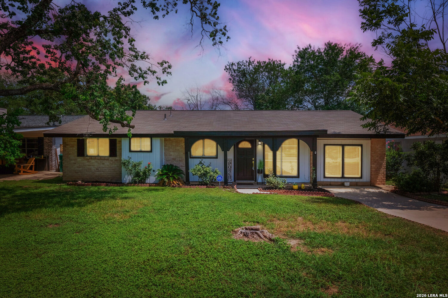 304 Avenue D Converse TX 78109
