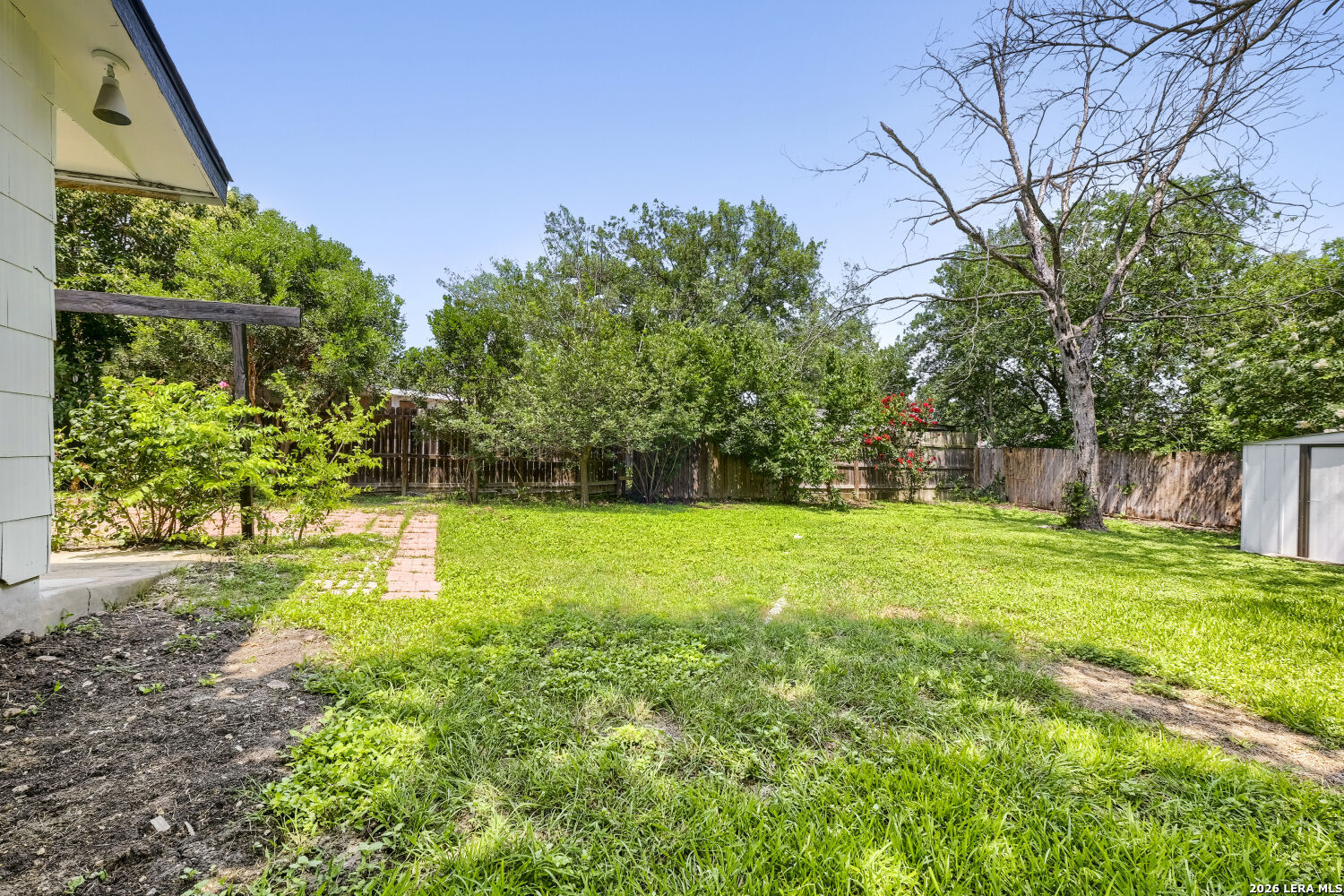 304 Avenue D Converse TX 78109