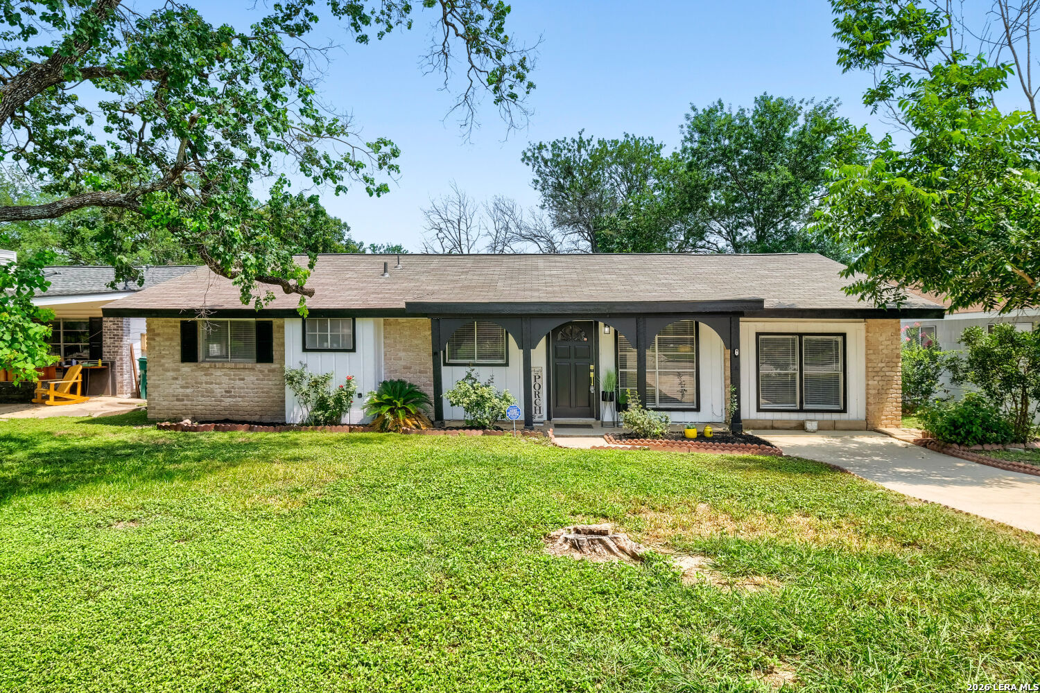 304 Avenue D Converse TX 78109