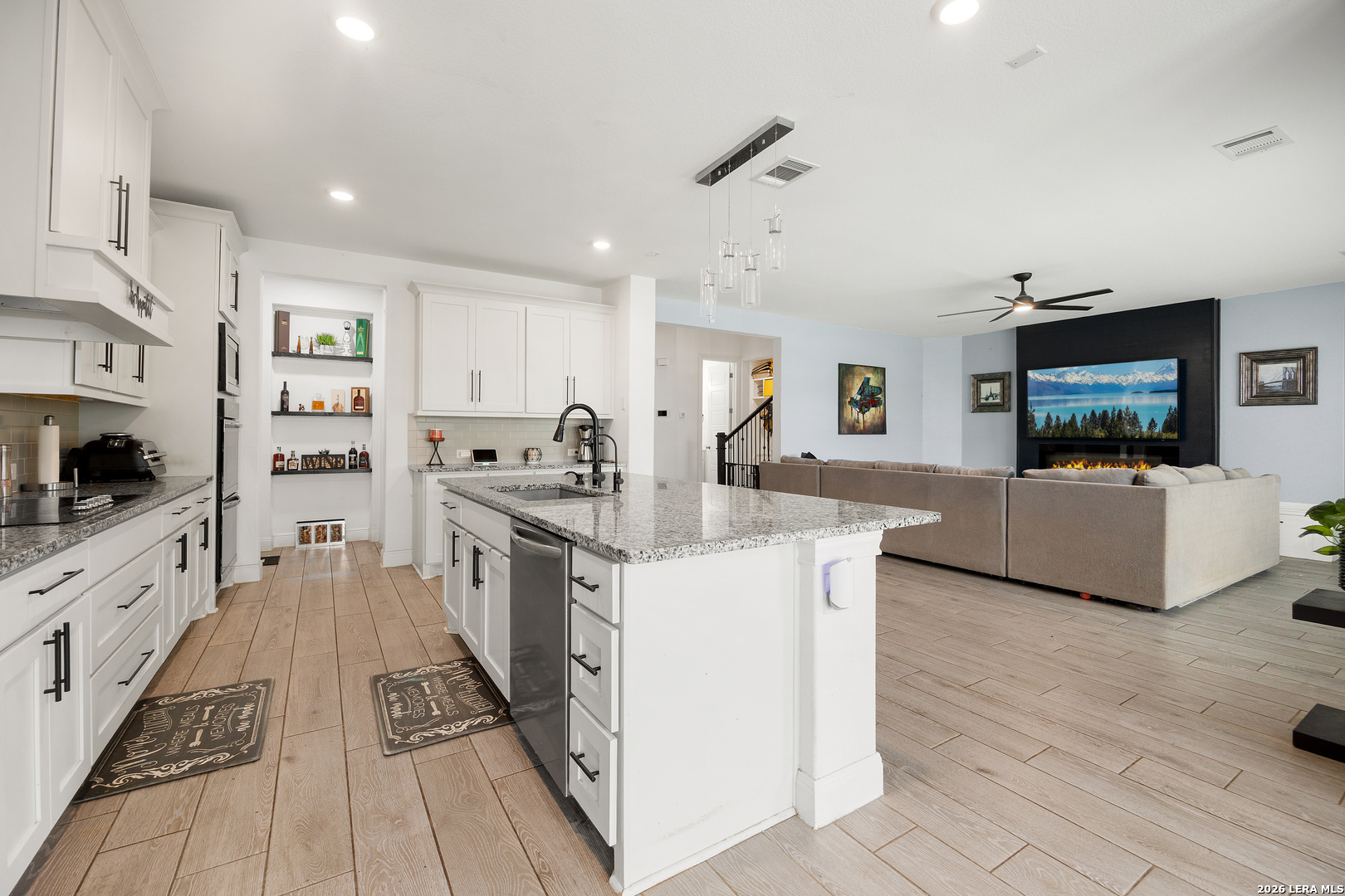 221 Terramar Cibolo TX 78108