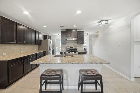 10718 Branded Hollow San Antonio TX 78254
