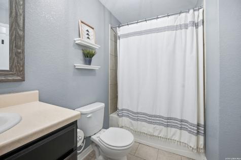 10718 Branded Hollow San Antonio TX 78254