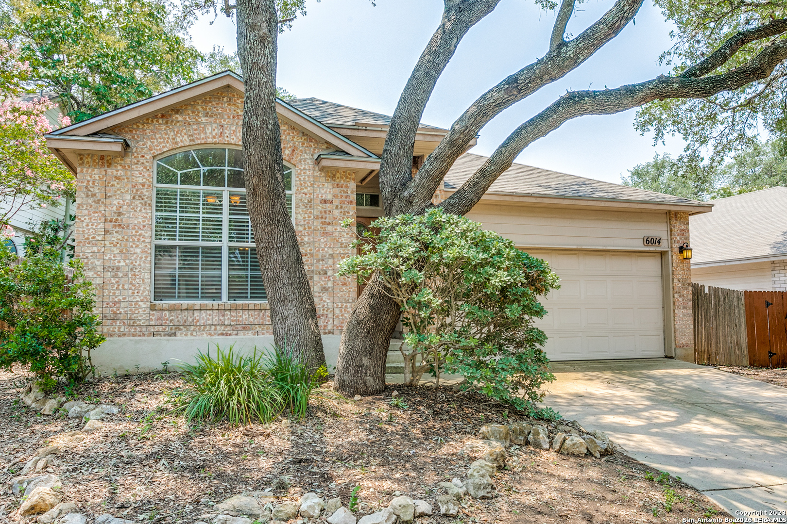 6014 Woodway Court San Antonio TX 78249