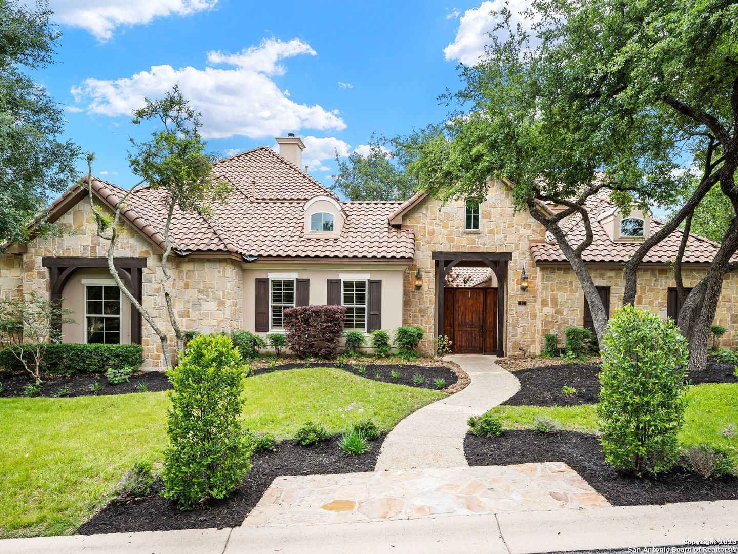 11 Queens Court San Antonio TX 78257