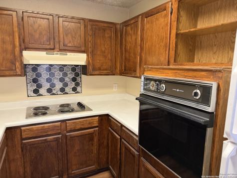 9370 Village Lance San Antonio TX 78250