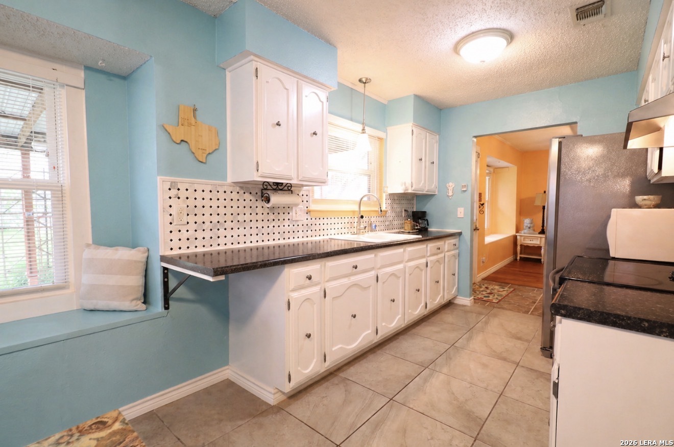 14230 Ridge Dale San Antonio TX 78233