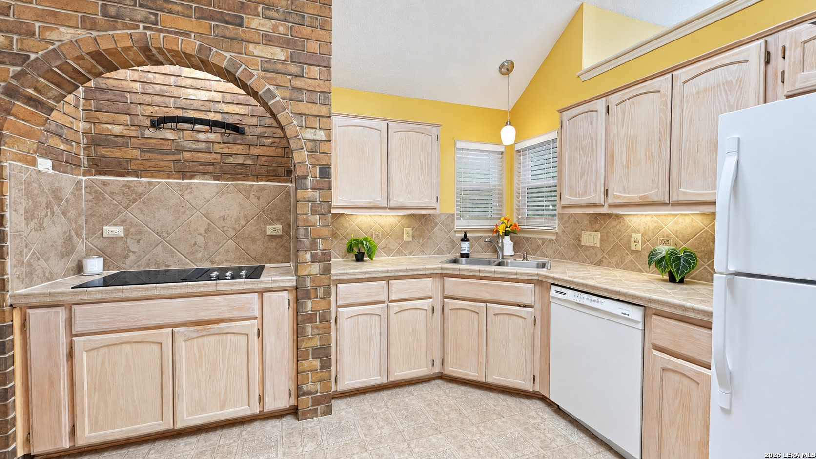 1118 Draybrook San Antonio TX 78253