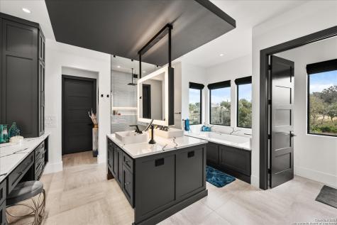 122 Peach Springs Boerne TX 78006