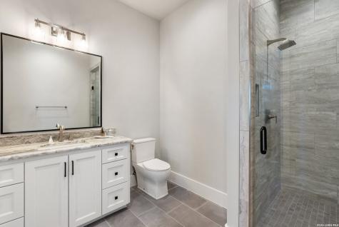 121 Houdini Kingsland TX 78639