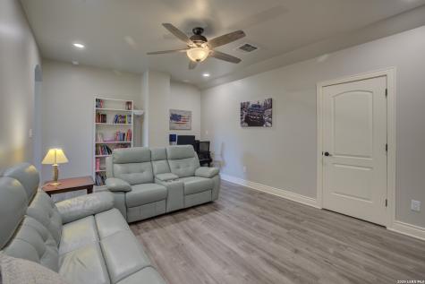 750 Cambridge New Braunfels TX 78132