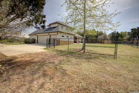 750 Cambridge New Braunfels TX 78132