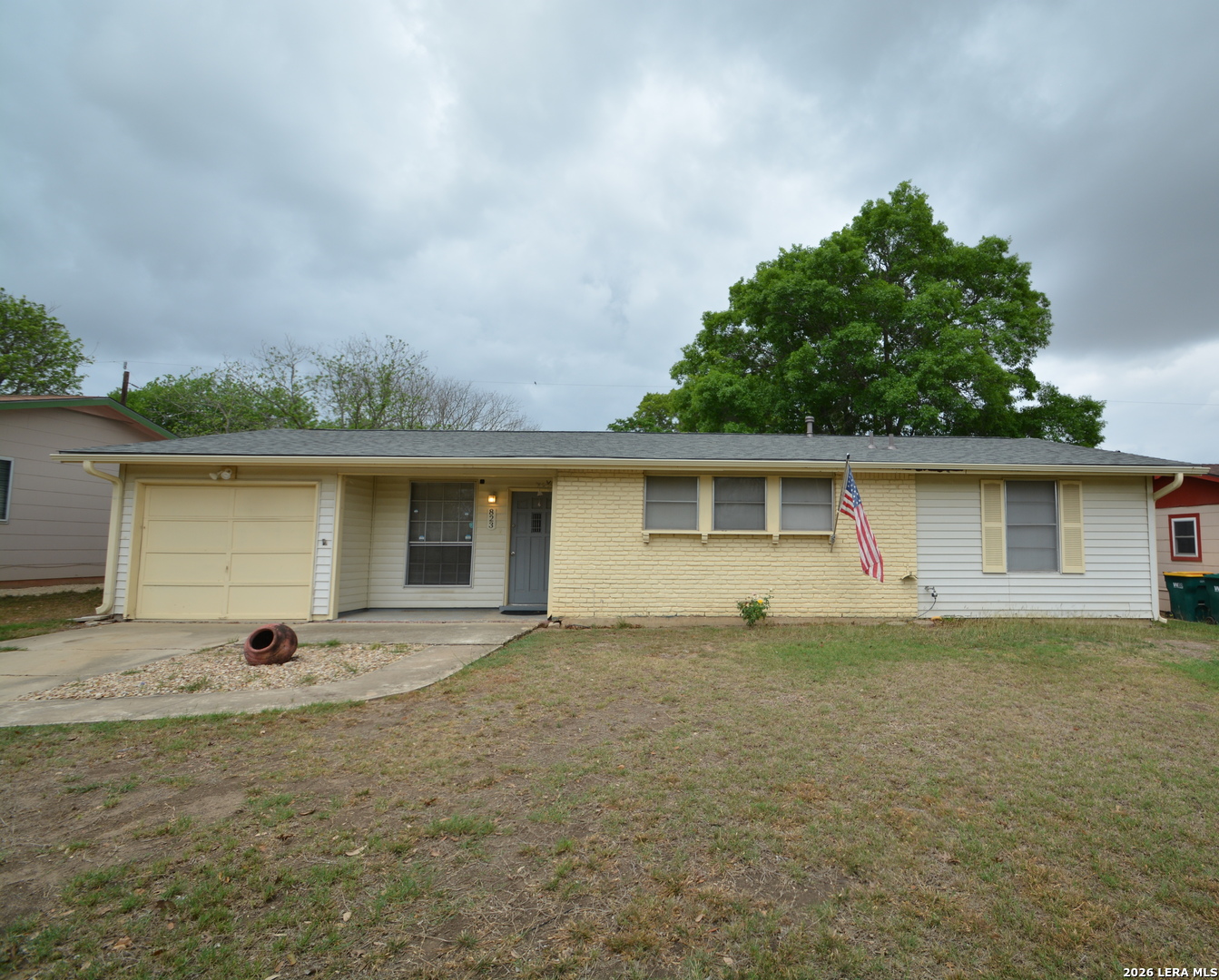 823 Highgate Universal City TX 78148