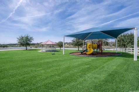 380 Abrego Lake Floresville TX 78114