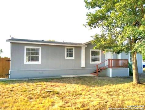 242 Sauder Farms Road New Braunfels TX 78130