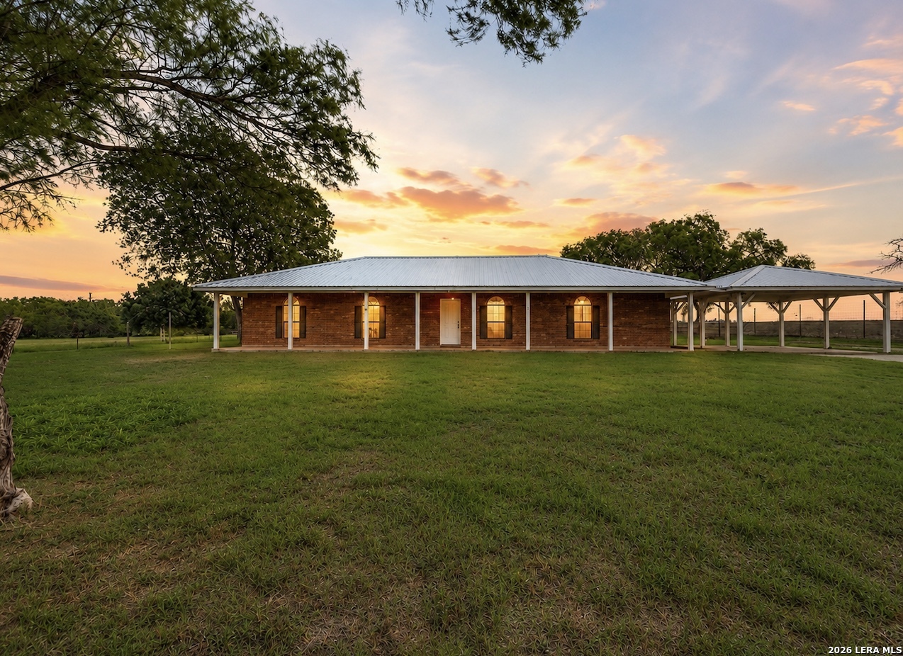 315 Simon Road Pleasanton TX 78064