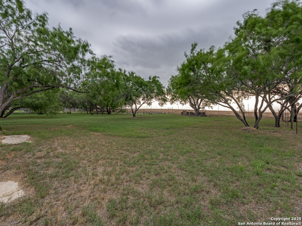 315 Simon Road Pleasanton TX 78064