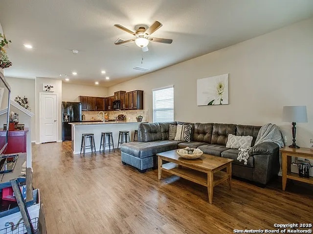 9006 Blanco Park Converse TX 78109