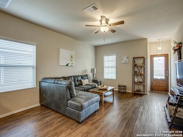 9006 Blanco Park Converse TX 78109