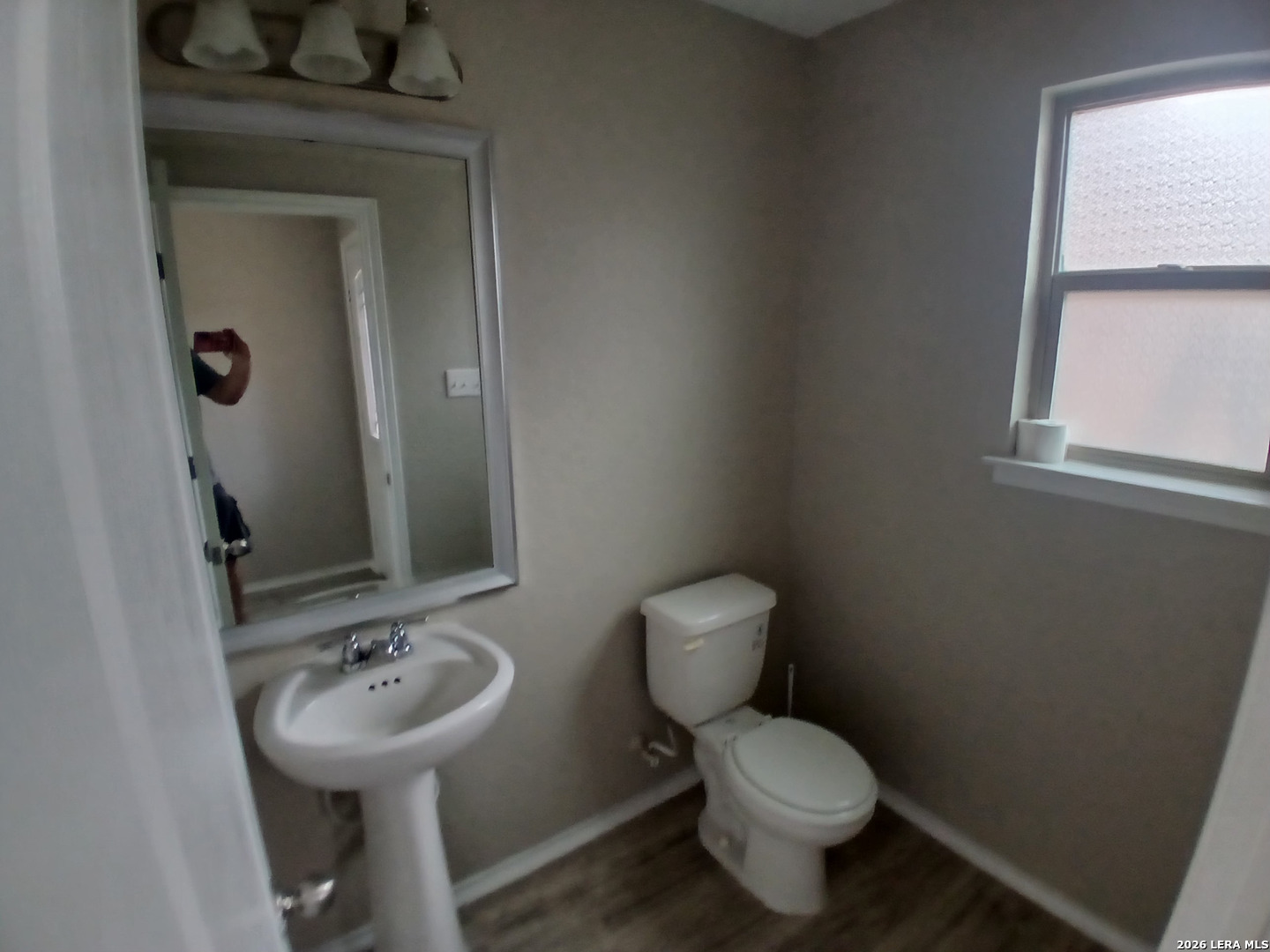 2131 Flora Vista San Antonio TX 78224