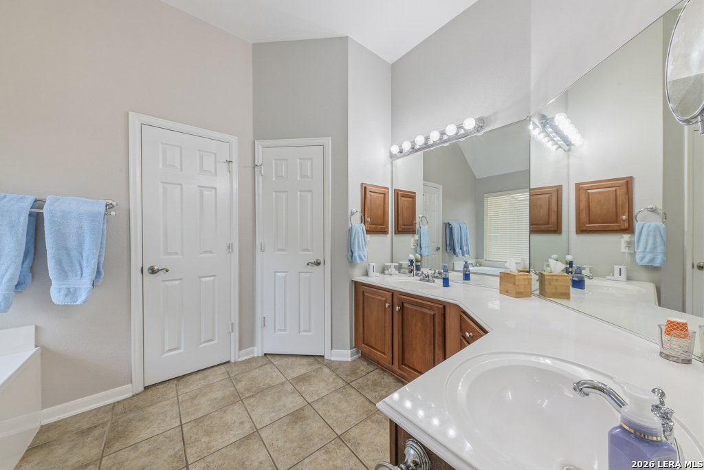 1612 Lookout Point San Antonio TX 78260