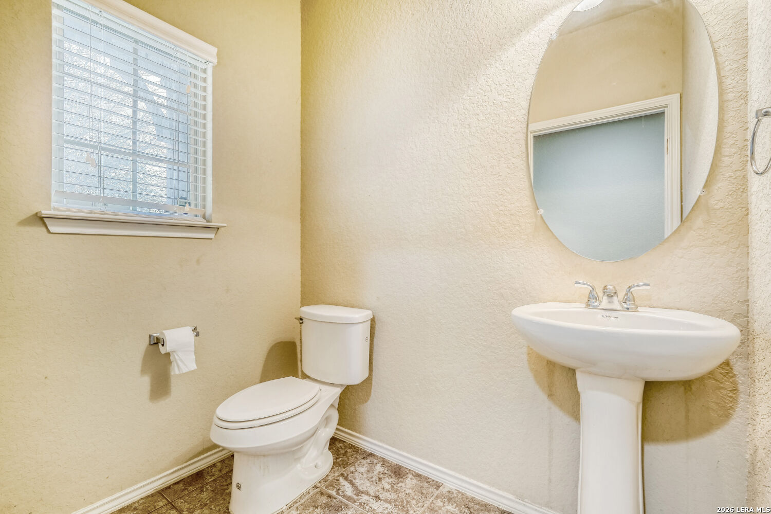 3906 Pandora Seco San Antonio TX 78223