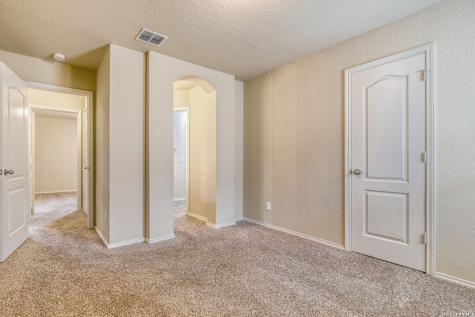 3906 Pandora Seco San Antonio TX 78223