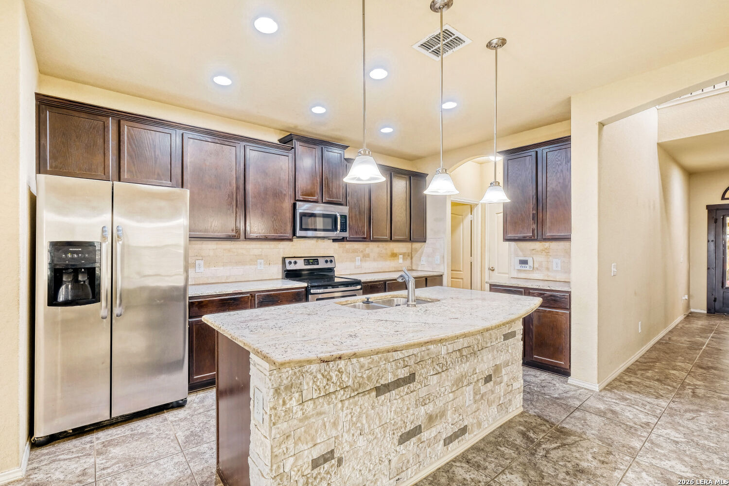 3906 Pandora Seco San Antonio TX 78223