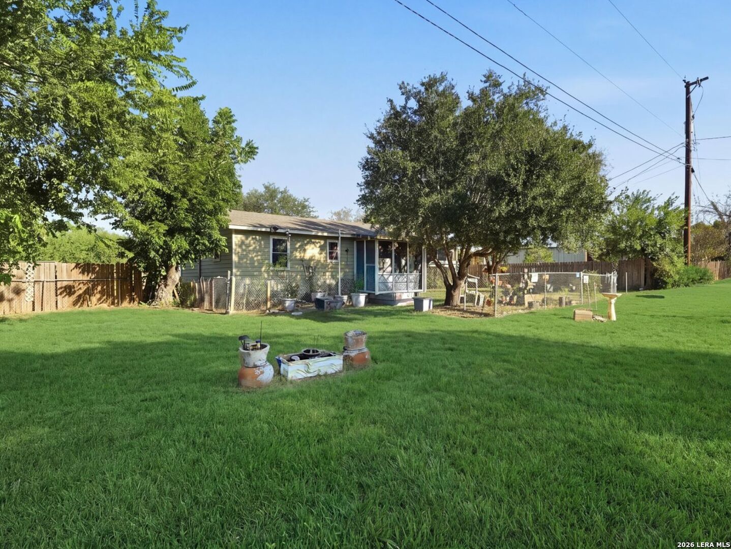 213 E 4th Street Elmendorf TX 78112