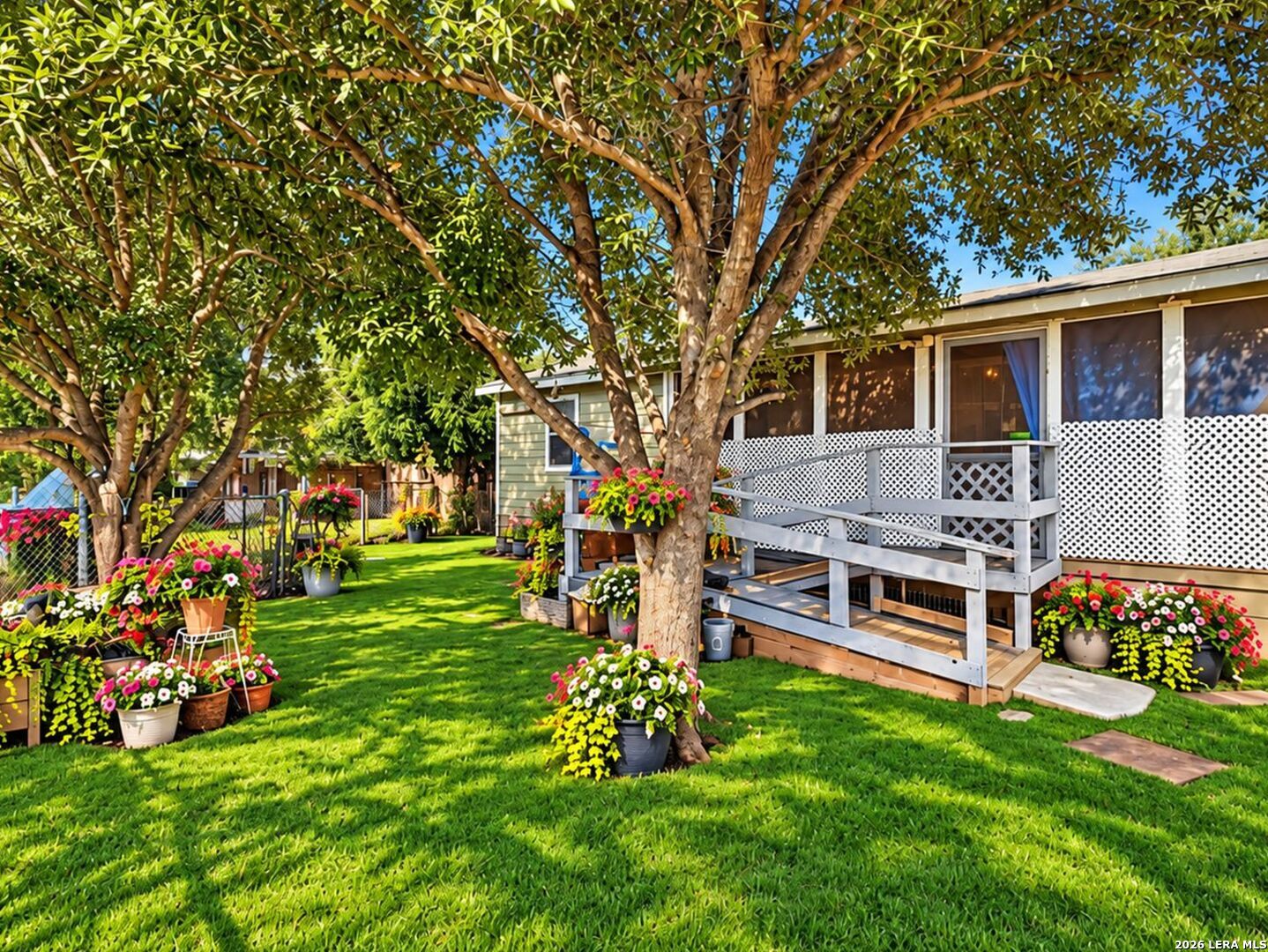 213 E 4th Street Elmendorf TX 78112