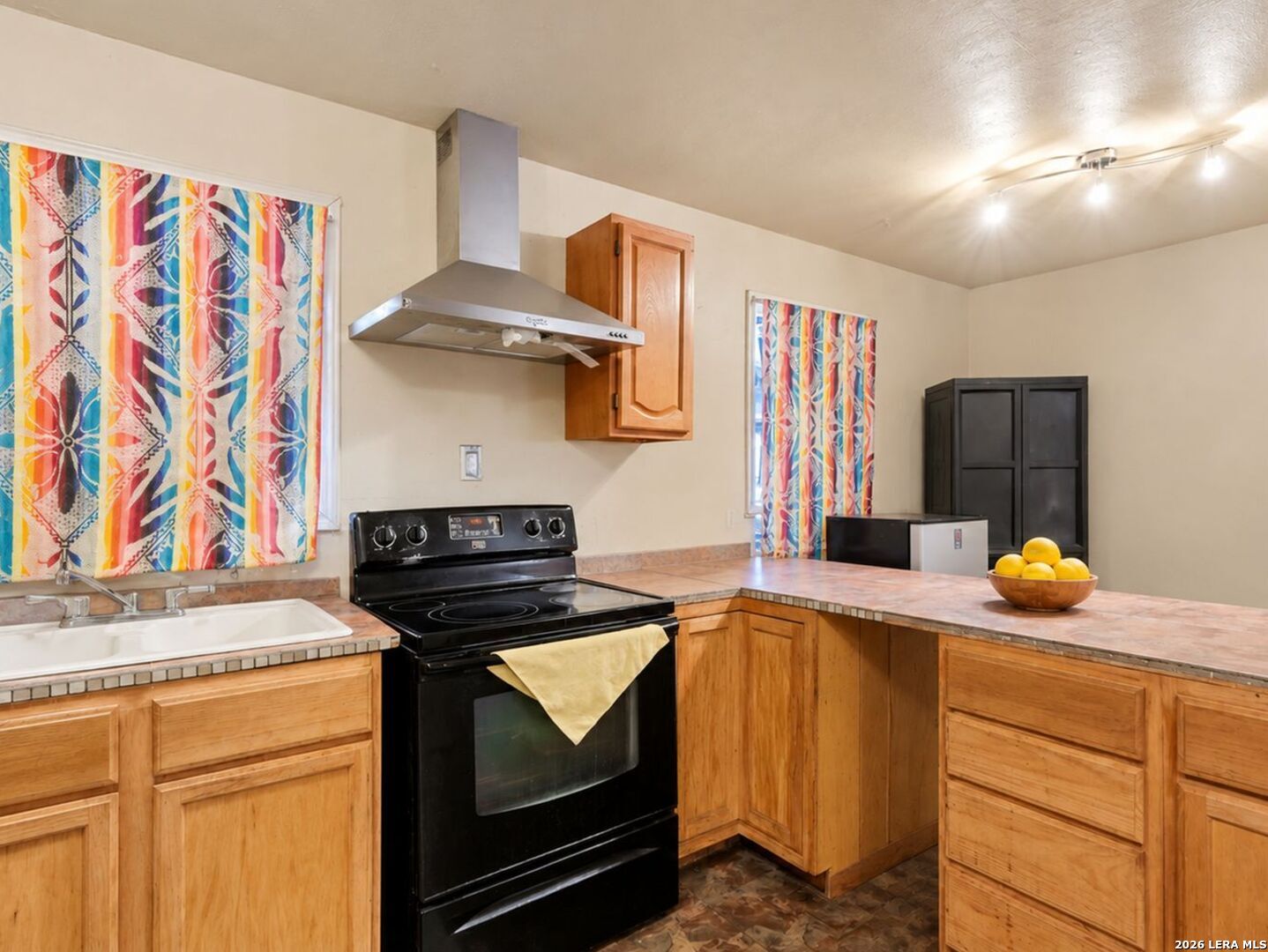 213 E 4th Street Elmendorf TX 78112