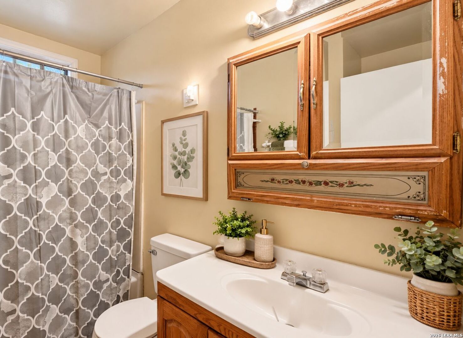 213 E 4th Street Elmendorf TX 78112