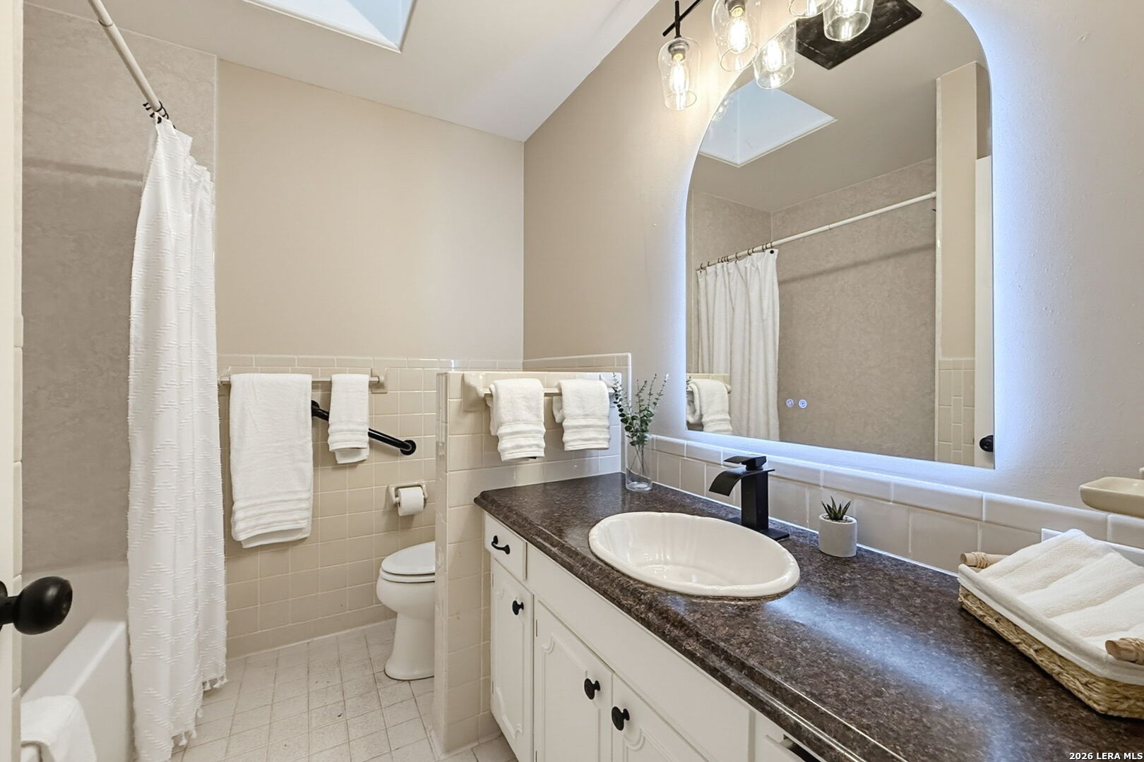 657 Weatherly Windcrest TX 78239
