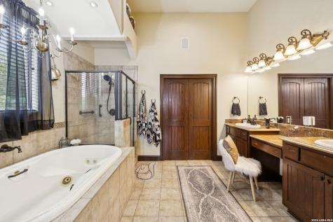 261 Coveney Trail Boerne TX 78006