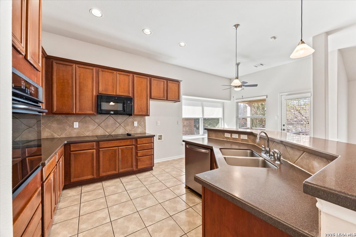 19511 Highgrove Lane San Antonio TX 78258