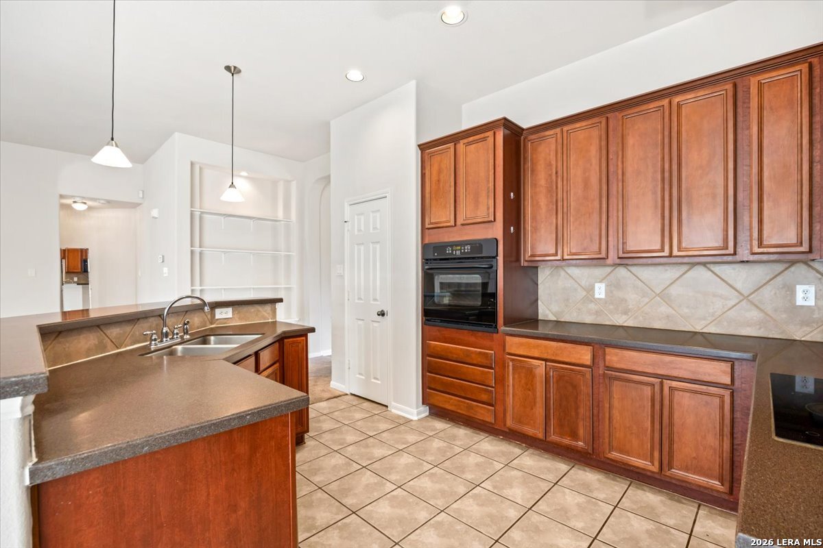 19511 Highgrove Lane San Antonio TX 78258