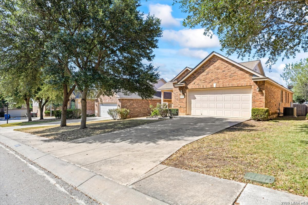 19511 Highgrove Lane San Antonio TX 78258