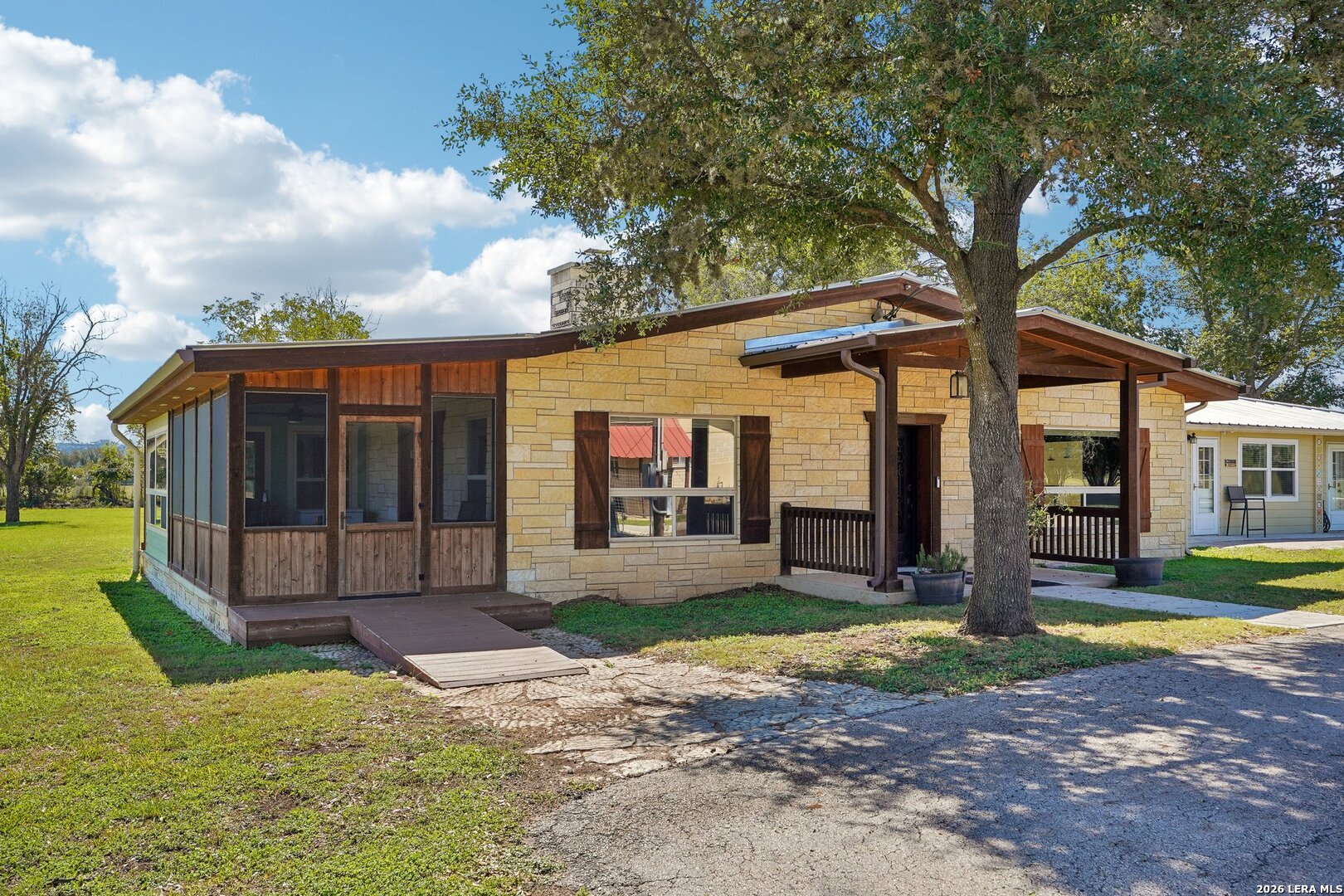 24 Edmiston Lane Comfort TX 78013