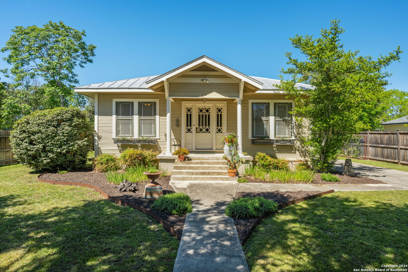 212 2nd Street Boerne TX 78006