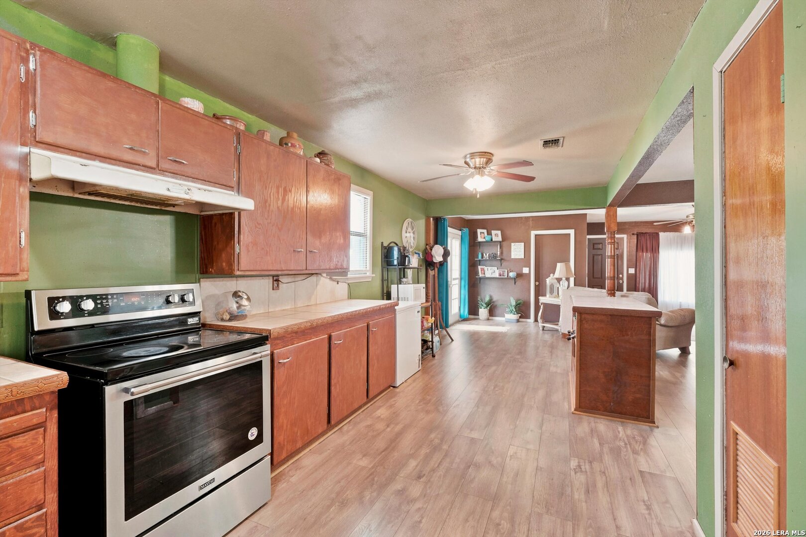 710 Storey Cotulla TX 78014