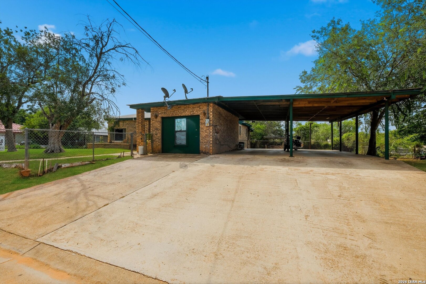 710 Storey Cotulla TX 78014