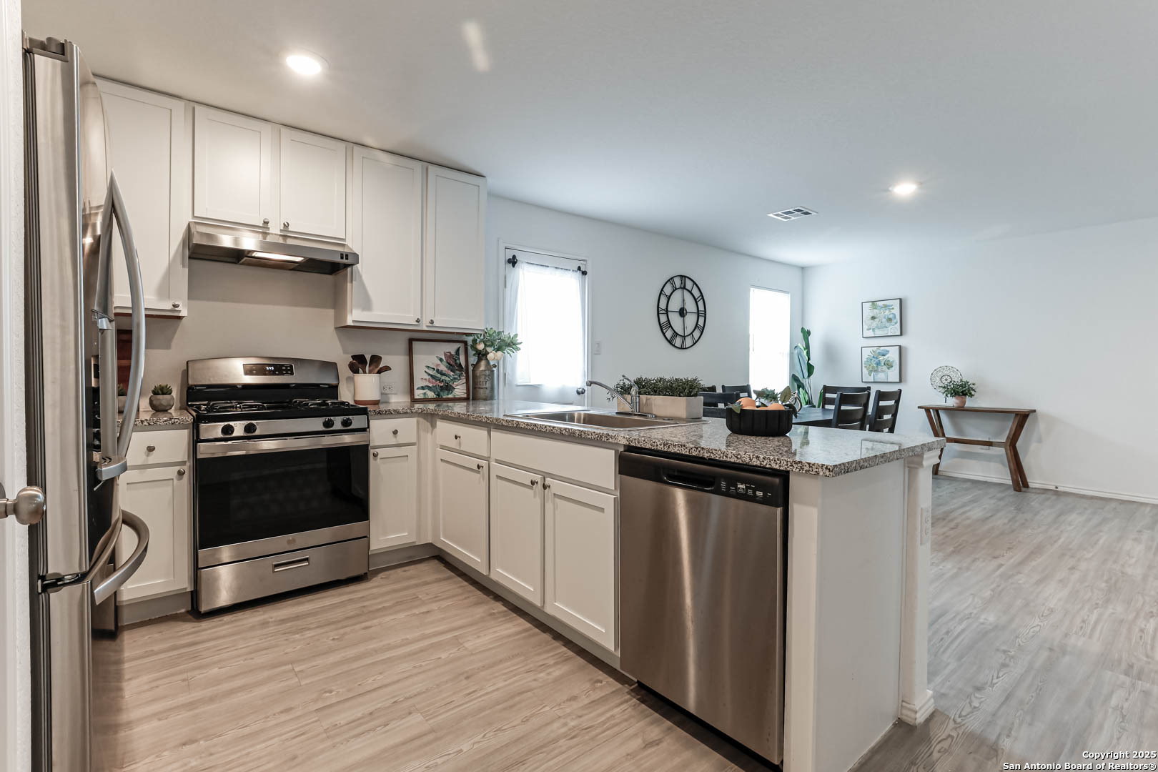 5935 Texas Seguin TX 78155