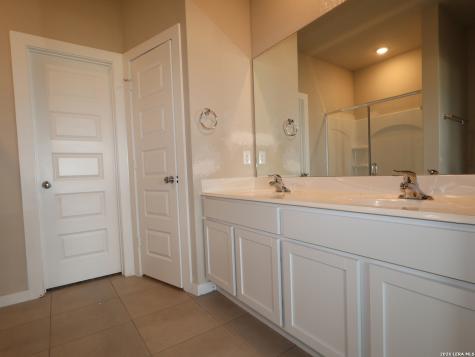 6235 Persimmon Lake San Antonio TX 78245
